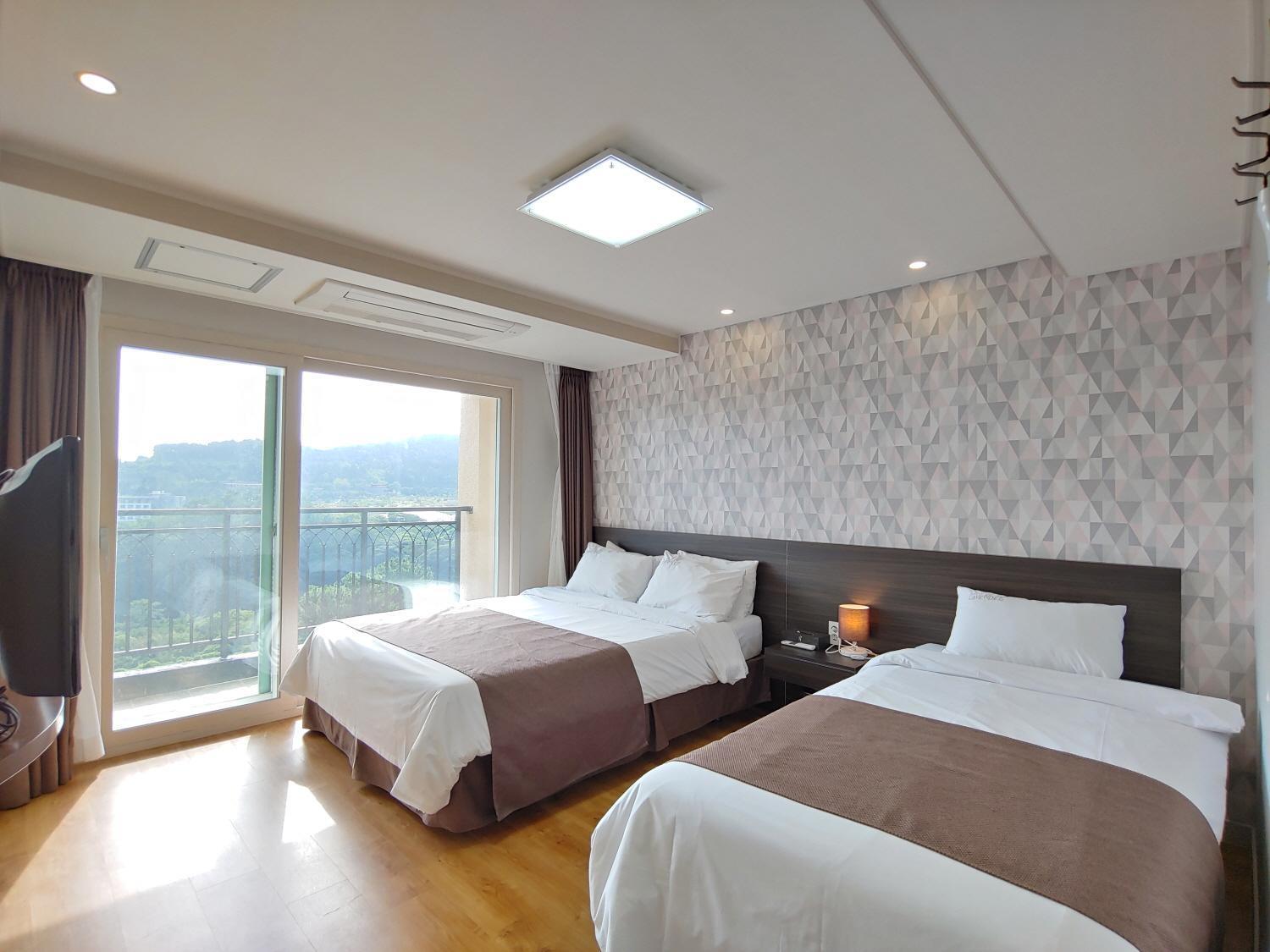 Jeju Lavender Hotel Seogwipo Eksteriør billede