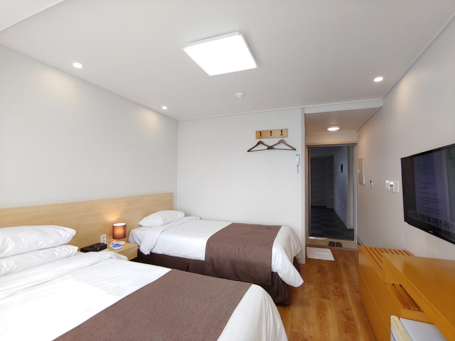 Jeju Lavender Hotel Seogwipo Eksteriør billede
