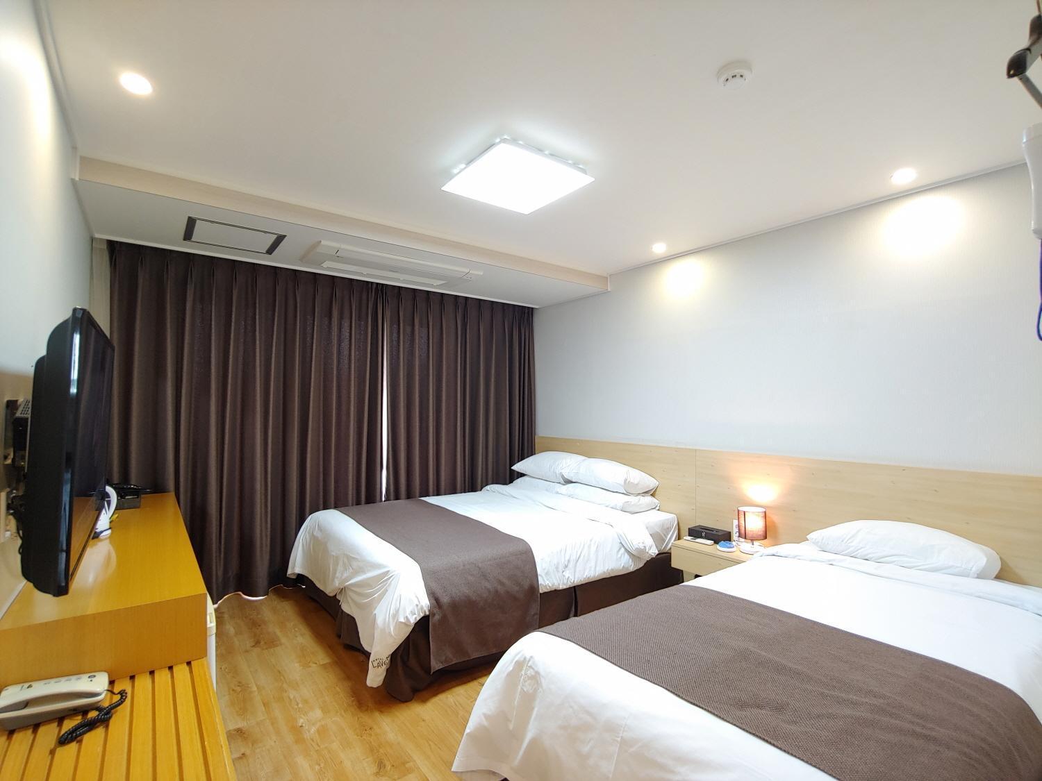 Jeju Lavender Hotel Seogwipo Eksteriør billede