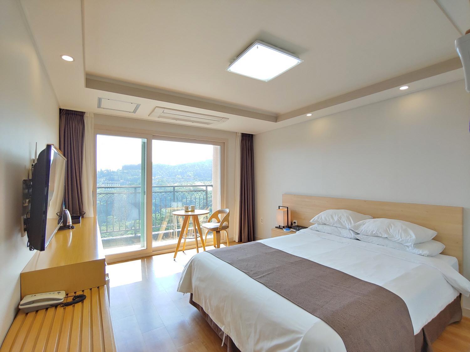 Jeju Lavender Hotel Seogwipo Eksteriør billede